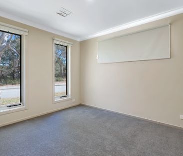 1 Stanhope Place, Pakenham VIC 3810 - House For Rent | Domain - Photo 5