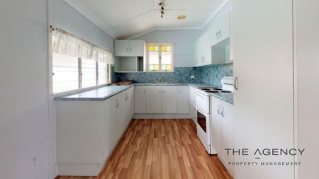 Conveniently Located Home! - Photo 3