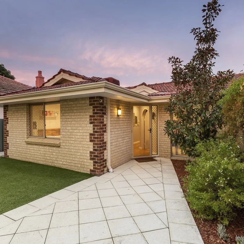 1/114 Lockhart Street, Como - Photo 1