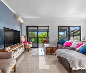 Top Floor Apartment with Multiple Balconies in Prime Ascot Location - Photo 1