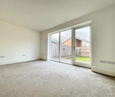 3 bedroom terraced house to rent - Photo 5