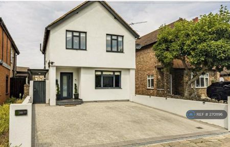 3 bedroom detached house to rent - Photo 5