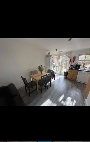Room in a Shared House, Denison Road, M14 - Photo 4