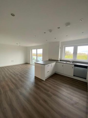 2 bedroom flat to rent - Photo 3