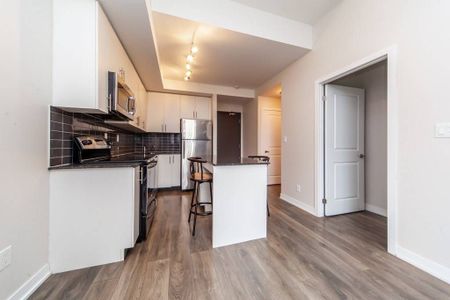 For Lease - 1284 Guelph Line Unit# 401, Burlington, Ontario - Photo 5