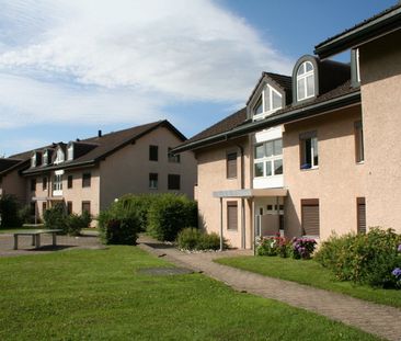 Schöne Dachwohnung! Ihr neues Zuhause im Zuchwil! - Photo 1