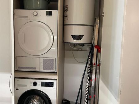 Piso de alquiler en Carrer del Matemàtic Marzal, 11, La Roqueta - Photo 2