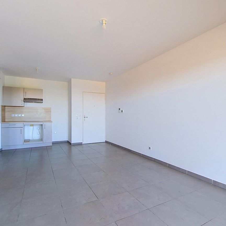 Location Appartement 2 pièces 40m² PERPIGNAN 66000 - Photo 1