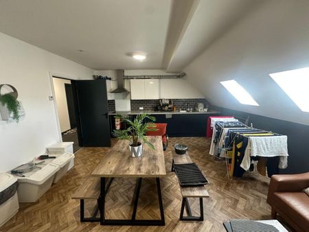 1 bedroom flat to rent - Photo 2