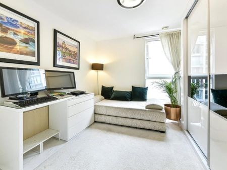 2 Bed Flat, Oceanis Apartments, E16 - Photo 3