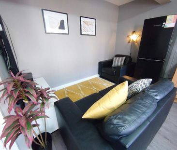 3 bedroom terraced house to rent - Photo 2