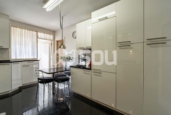 Apartamento T4 em Porto