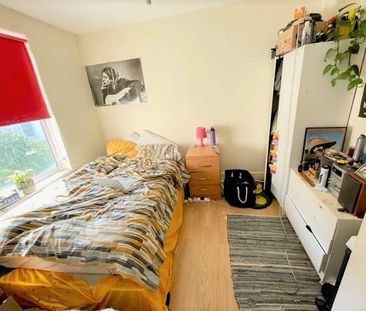 5 bedroom house to rent - Photo 2