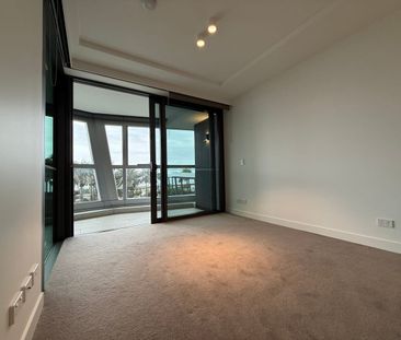 BEACHFRONT LIVING WITH OCEAN VIEWS & PREMIMUM FACILITIES – JEWEL AP... - Photo 6