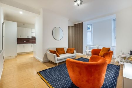 3 bedroom flat to rent - Photo 3