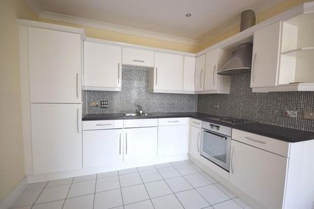 2 Bedroom Apartment Available Arranging tenancy - Photo 4