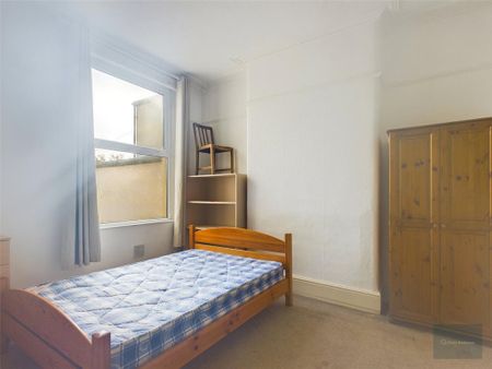 5 bedroom terraced house to rent - Photo 3
