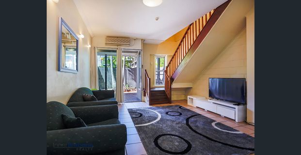 Great 2 Bedroom Apartment - Unfurnished- RENT INC $650 IN FEB 26 - Photo 1