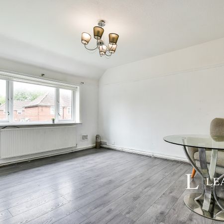 2 bedroom flat to rent Keston Avenue, Manchester, M9 - Photo 4