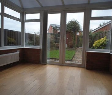 2 bedroom terraced house to rent - Photo 6