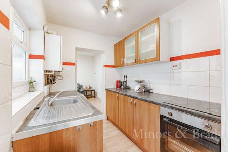 1 bedroom flat to rent - Photo 3