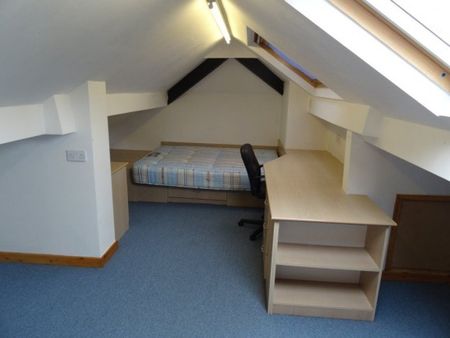 6 Bed - Otley Road, Leeds, Ls16 - Photo 3