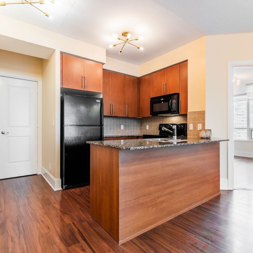 For Lease - 330 Burnhamthorpe Road Unit# 1402, Mississauga, Ontario - Photo 1