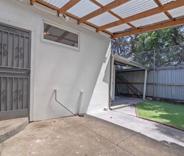 Three Bedroom Victorian Home Close To Chapel Street - Photo 6