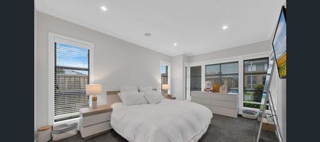 For Lease: Stunning Family Home at 7 Lygon Avenue, Clyde - $600/week - Photo 5