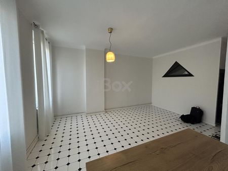 Appartement 3 pièce(s) 65.15 m² - Photo 2