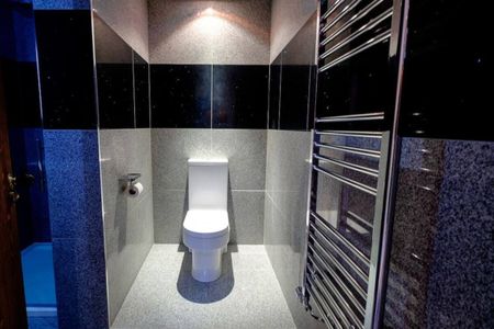 5 Bed Semi-Detached House, Wilbury Crescent, BN3 - Photo 4