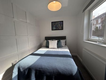 House share to rent - Photo 3