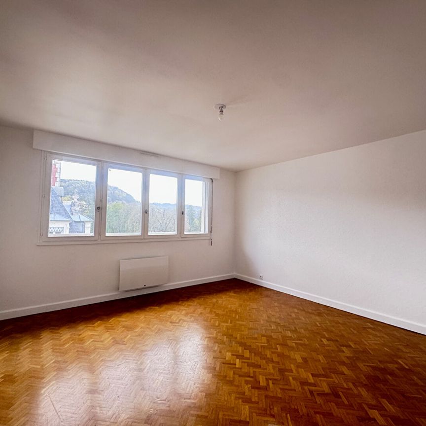 Location Appartement 5 pièces 125m² - Photo 1