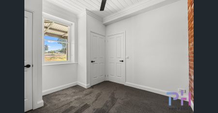 Beautiful Renovated Cottage - Photo 3