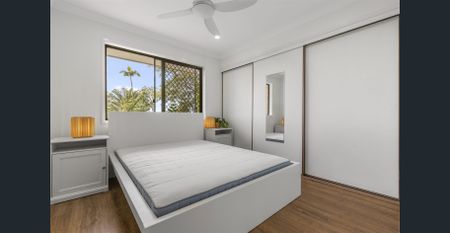 FURNISHED STUDIO UNITS WITH A POOL - Photo 3