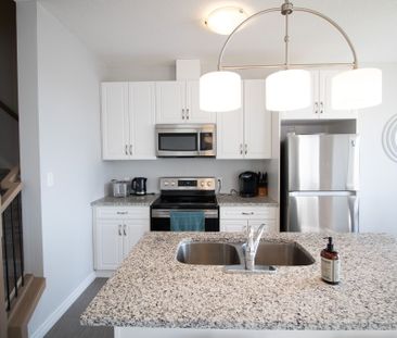 For Lease - 1866 Finley Crescent, London North, Ontario - Photo 1