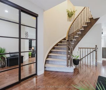 For Lease - 121 Mancini Way, Barrhaven, Ontario - Photo 4