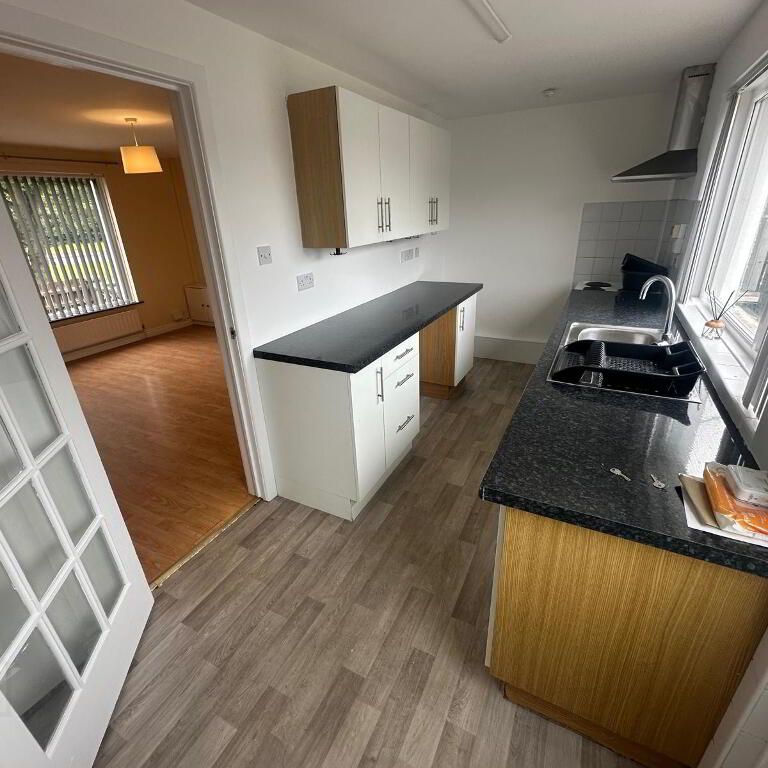 46 Hollowburn Road, Antrim, BT41 1NQ - Photo 1