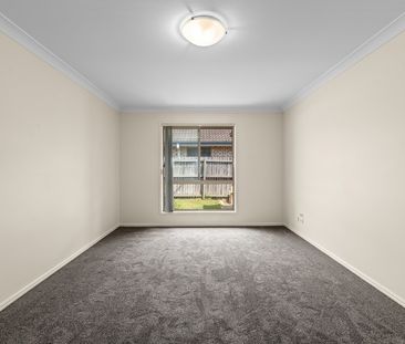 1 Sophie St, Raceview QLD 4305 - House For Rent | Domain - Photo 1