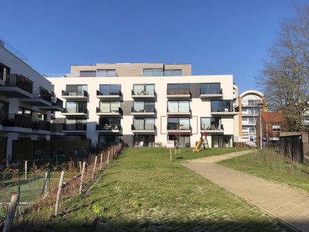 Nieuwbouwappartement met 2 slaapkamers, terras, staanplaats - Photo 4