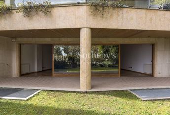 Elegante appartamento con giardino e piscina