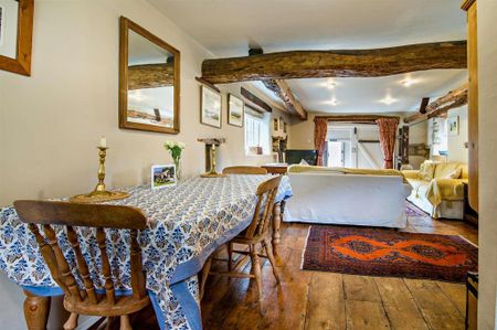 5 bedroom barn conversion to rent - Photo 2