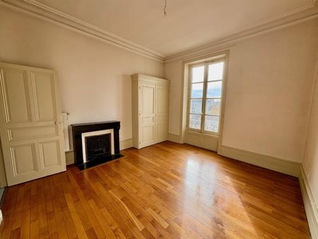 APPARTEMENT T2 A LOUER A ROANNE - CENTRE VILLE - Photo 2