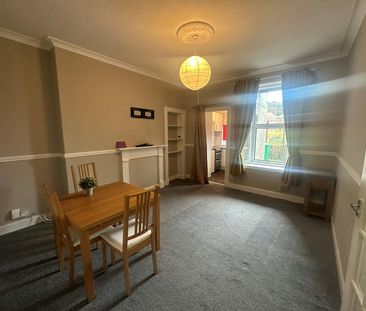 Flat to rent on - Photo 6
