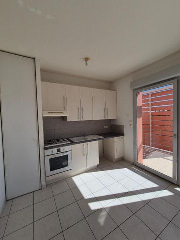 Location Appartement 2 pièces 50m² MACON 71000 - Photo 3