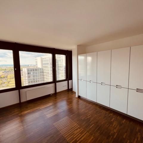 ÜBER DEN DÄCHERN VON FRANKFURT - SKY-APPARTEMENT - Photo 1