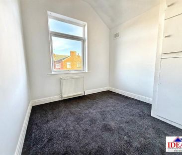 3 bedroom terraced house to rent - Photo 6