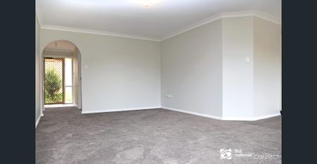 Low Maintenance and Convenient Location - Photo 3