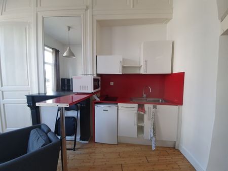 Location Appartement 1 pièce 27m² LILLE 59800 - Photo 3