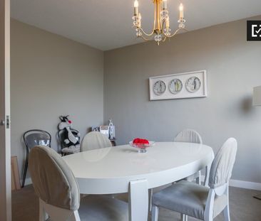 Comfortable room for rent in 3-bedroom apartment in Rathgar - Photo 3